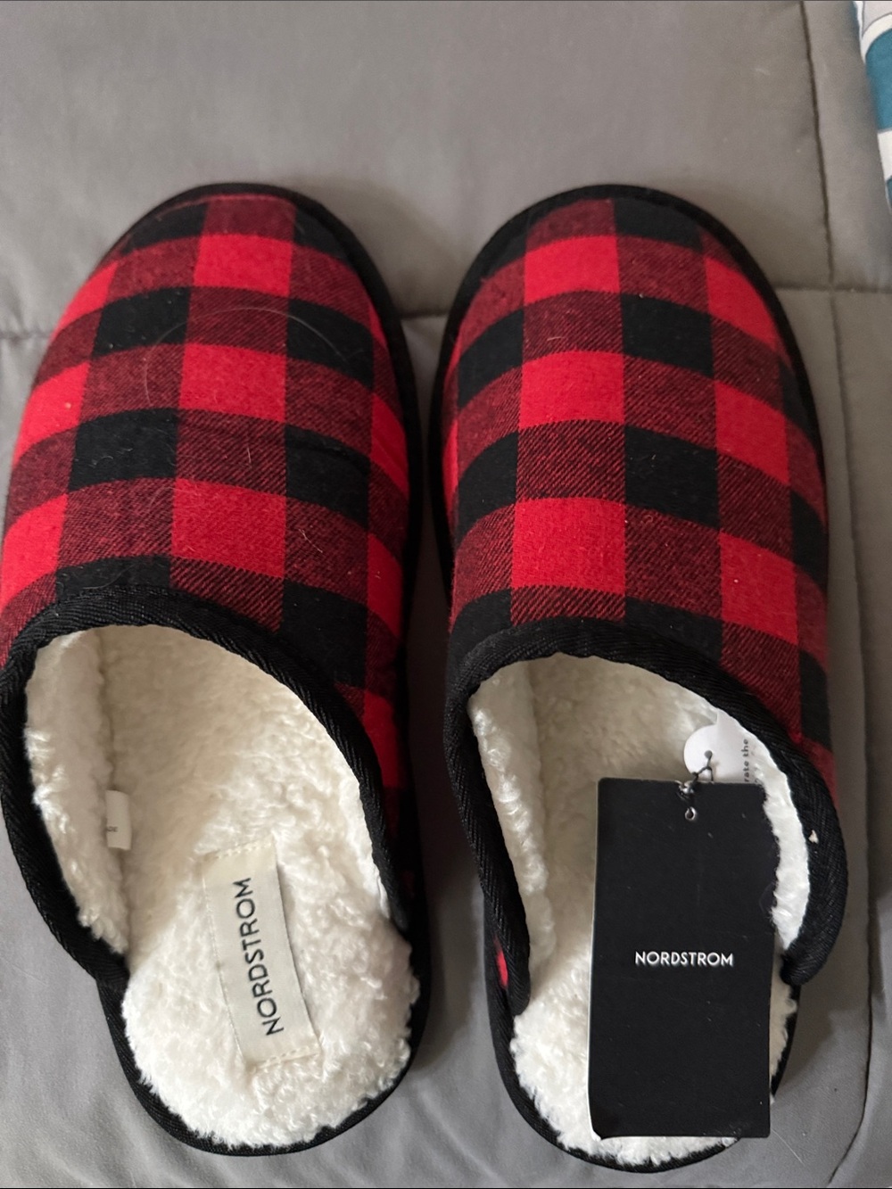 Nordstrom Women's Red and Black Buffalo Plaid Slip-On Slippers
